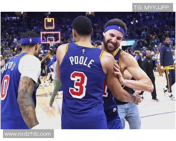 爵士队再胜一场，锁定次轮季后赛资格